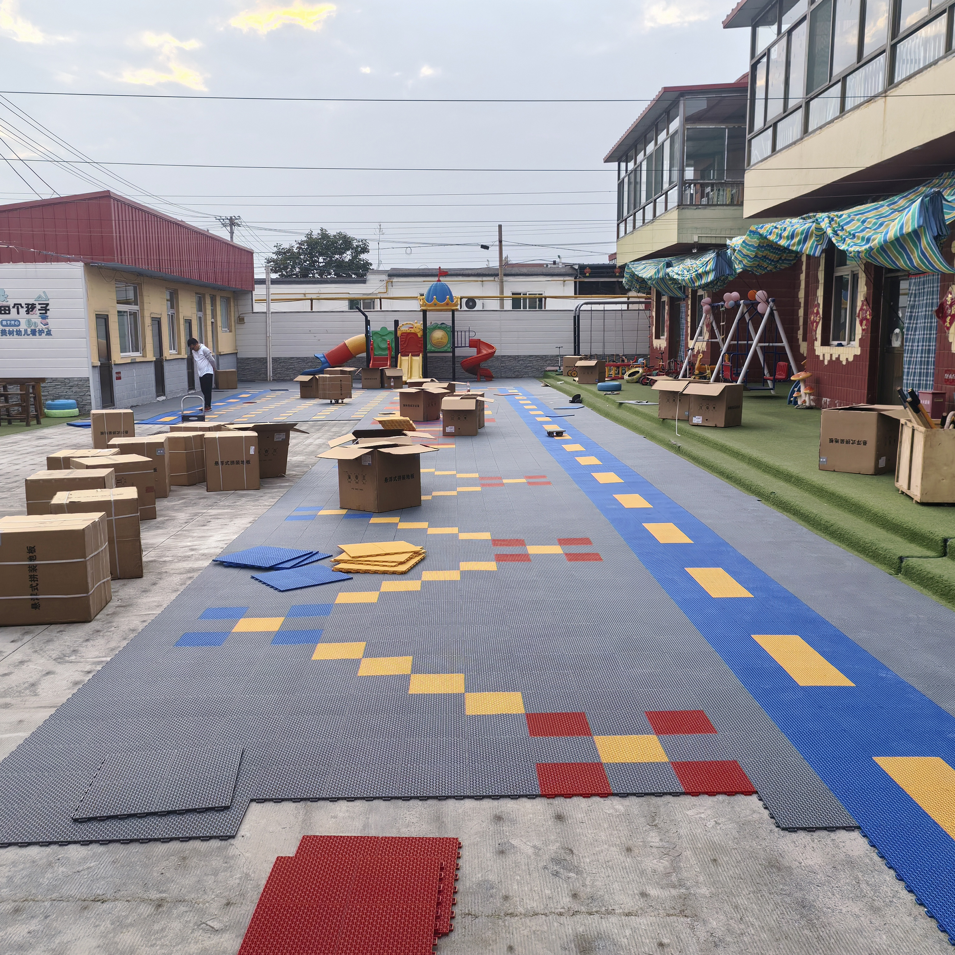 PP Plastic Custom Logo Outdoor - Outdoor Sport Floor Tiles avis et prix